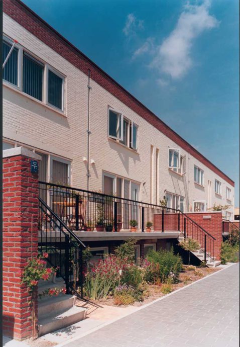 2014-12/143 regenb rw-4.jpg