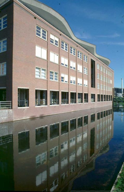 2013-11/181 kantoor 2 met water.jpg