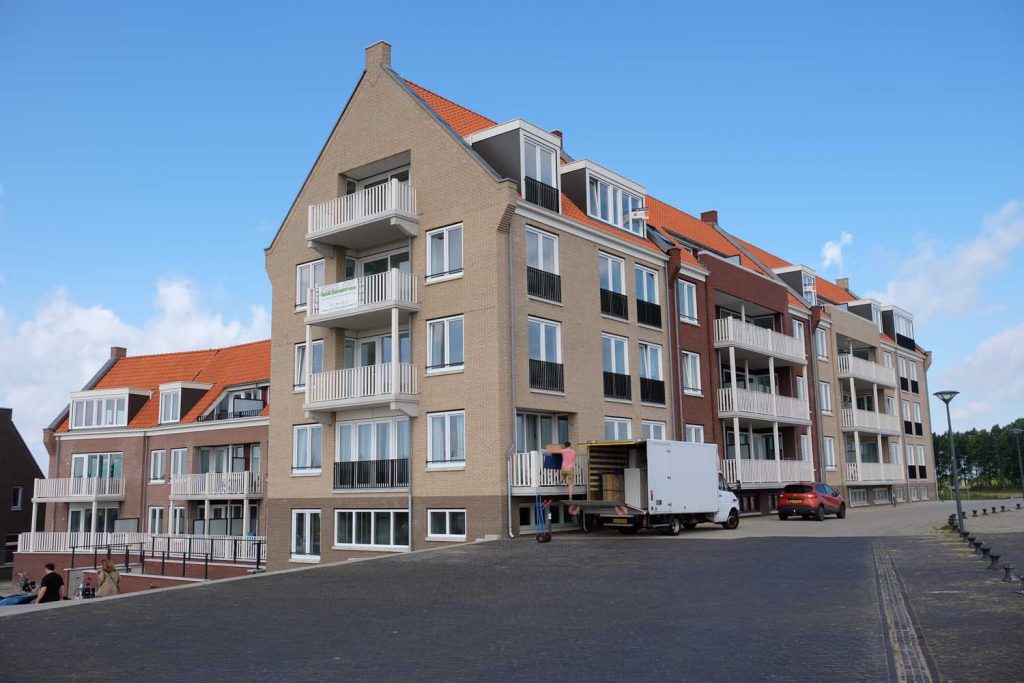 2016-09/415 verhuizen LR MBCF2768 (1).jpg