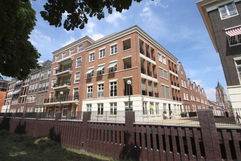 2013-10/mb 2009_06_243003 (1).jpg