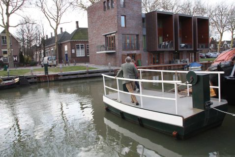 2014-08/mb 2010_03_276664.jpg