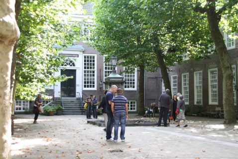 2014-12/mb 2010_09_119999_78.jpg